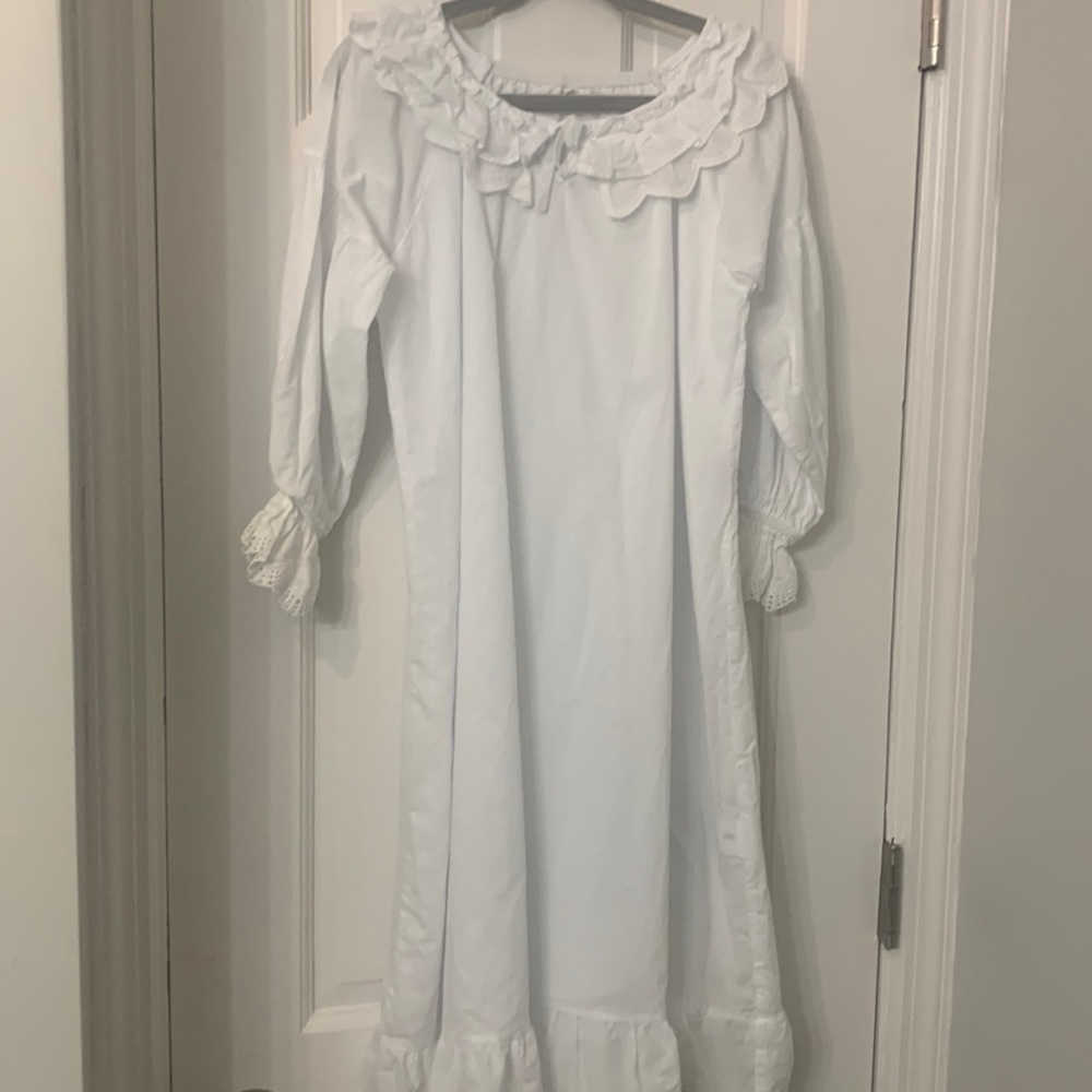 Great Angel dress for a play at church . Little girls size M cotton 7-8